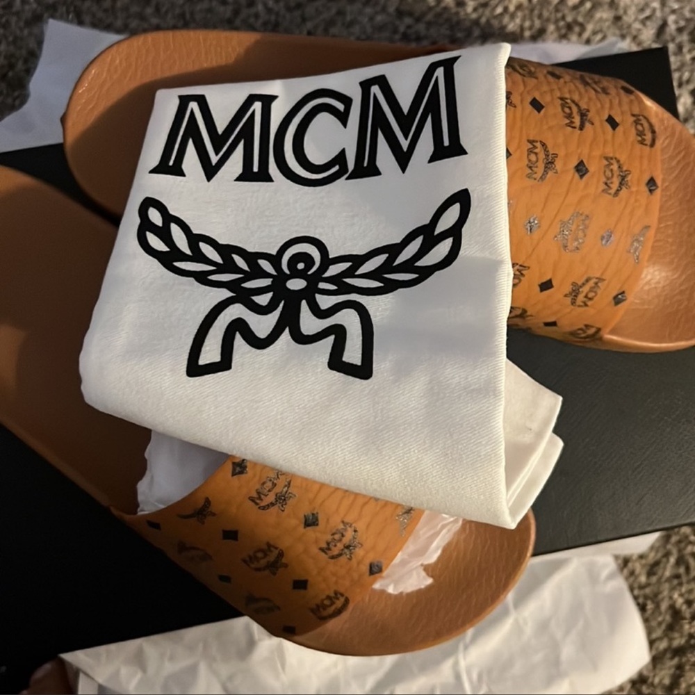 Brand new 100% authentic MCM slides!! Cognac color